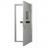 Дверь с лотком в оружейную RS-324 - Изображение